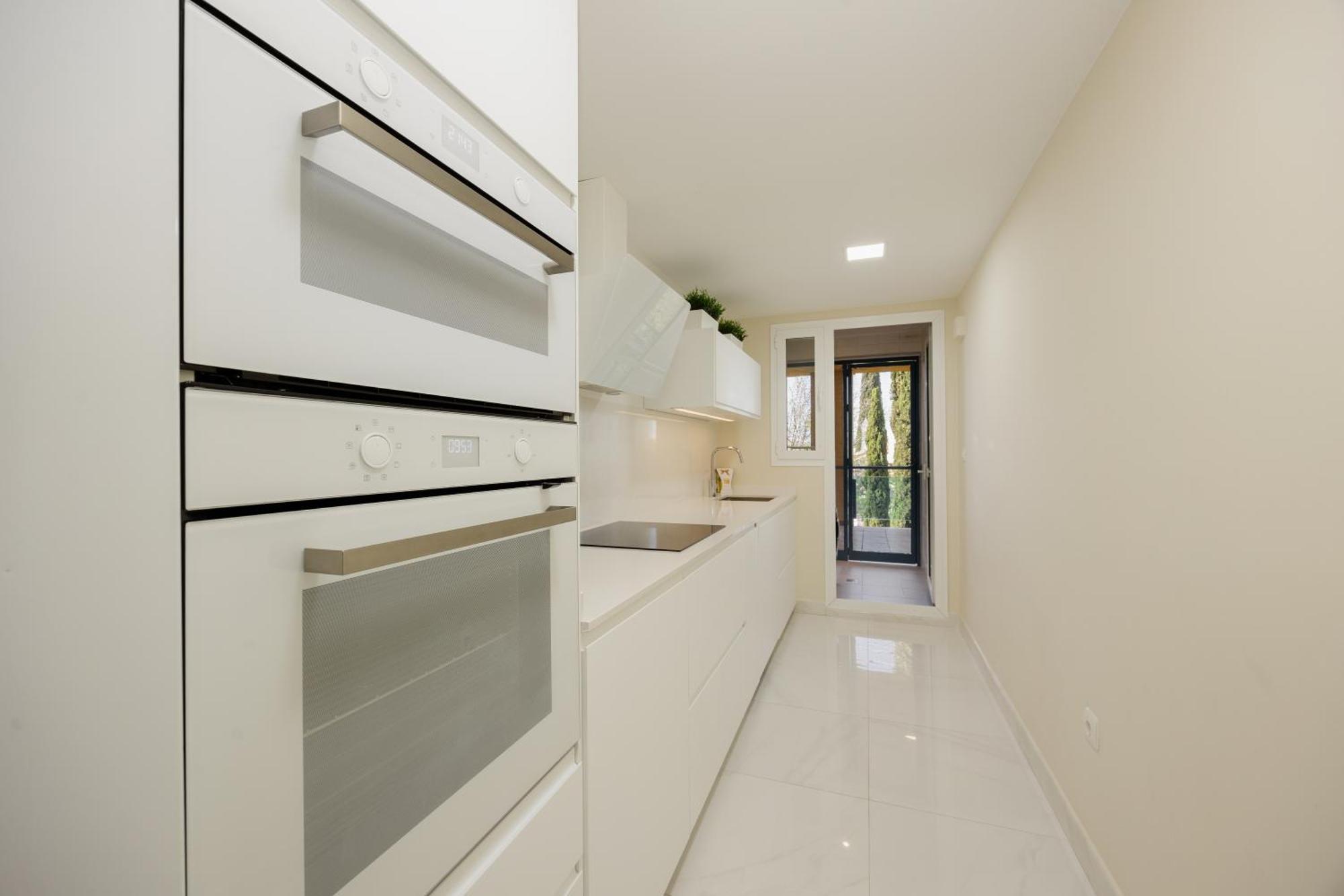 Coastal Apartment, With Swimming Pools And Close To The Beach, In The Tourist Bahia De * Marbella